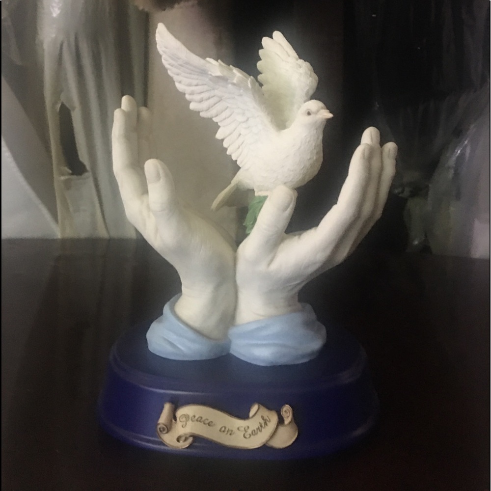 Collectable Wellington doves